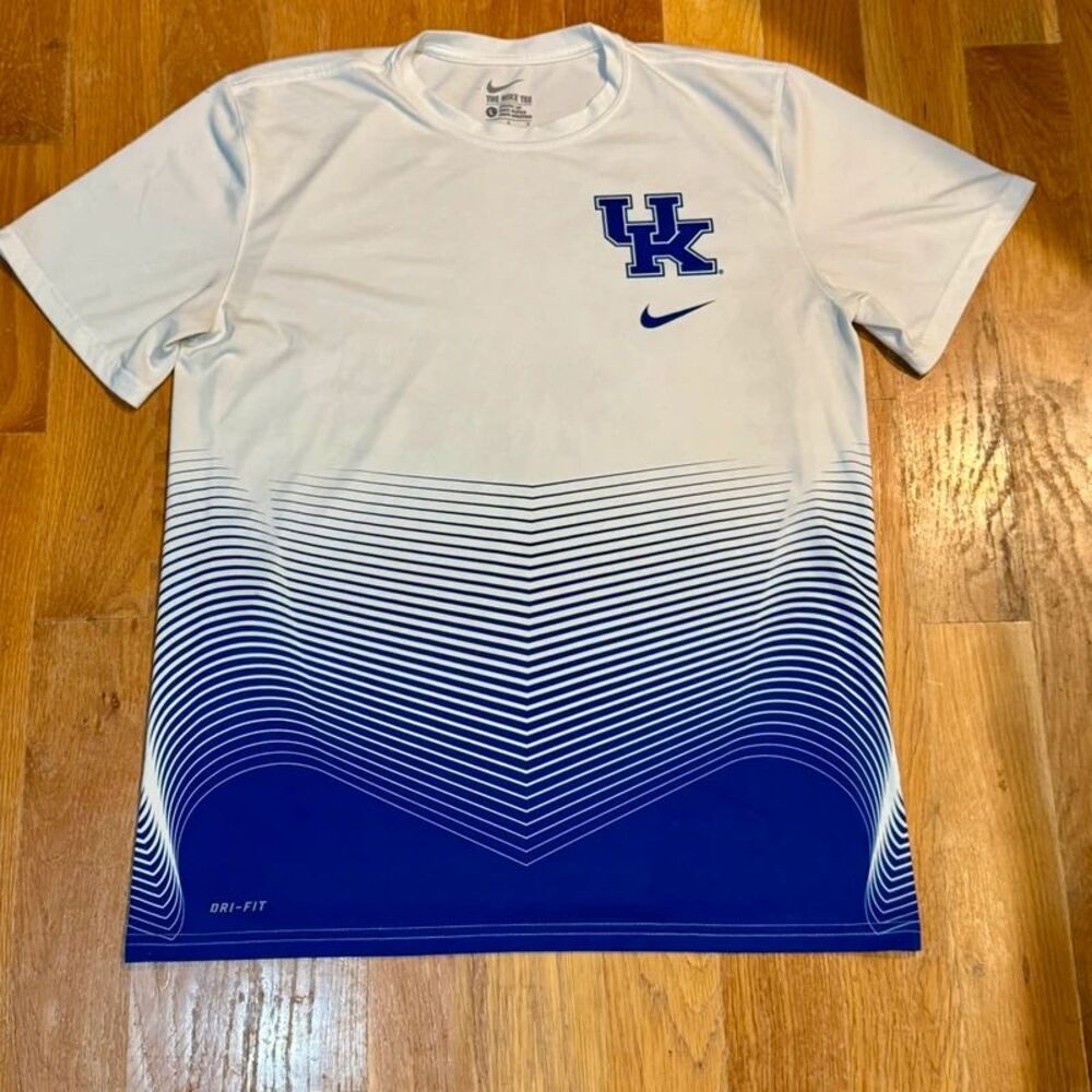 Nike Dri-FIT University of Kentucky Wildcats men’s large